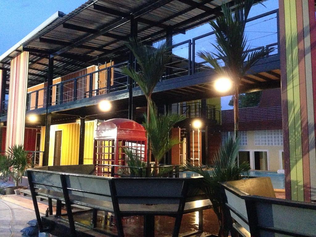 Retro Box Hotel Chumphon Εξωτερικό φωτογραφία
