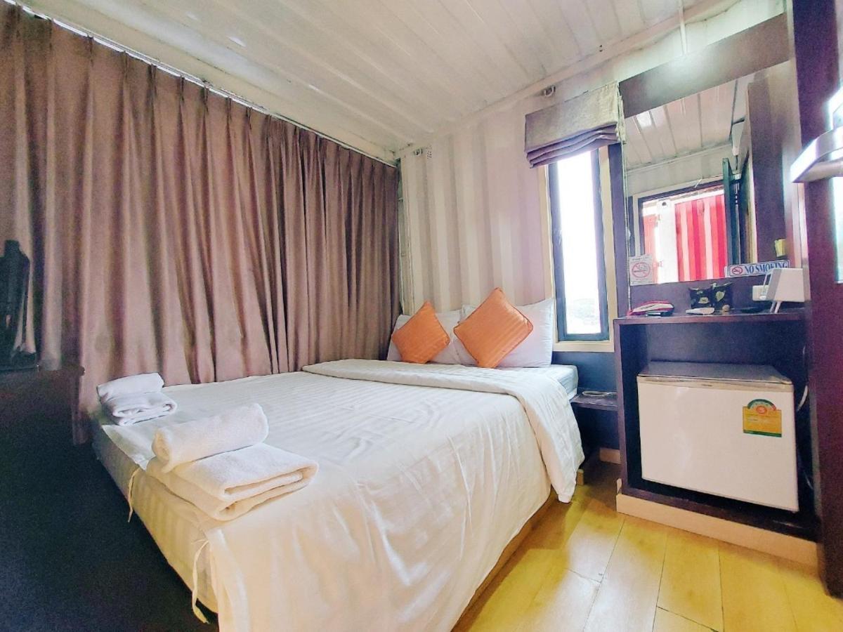 Retro Box Hotel Chumphon Εξωτερικό φωτογραφία