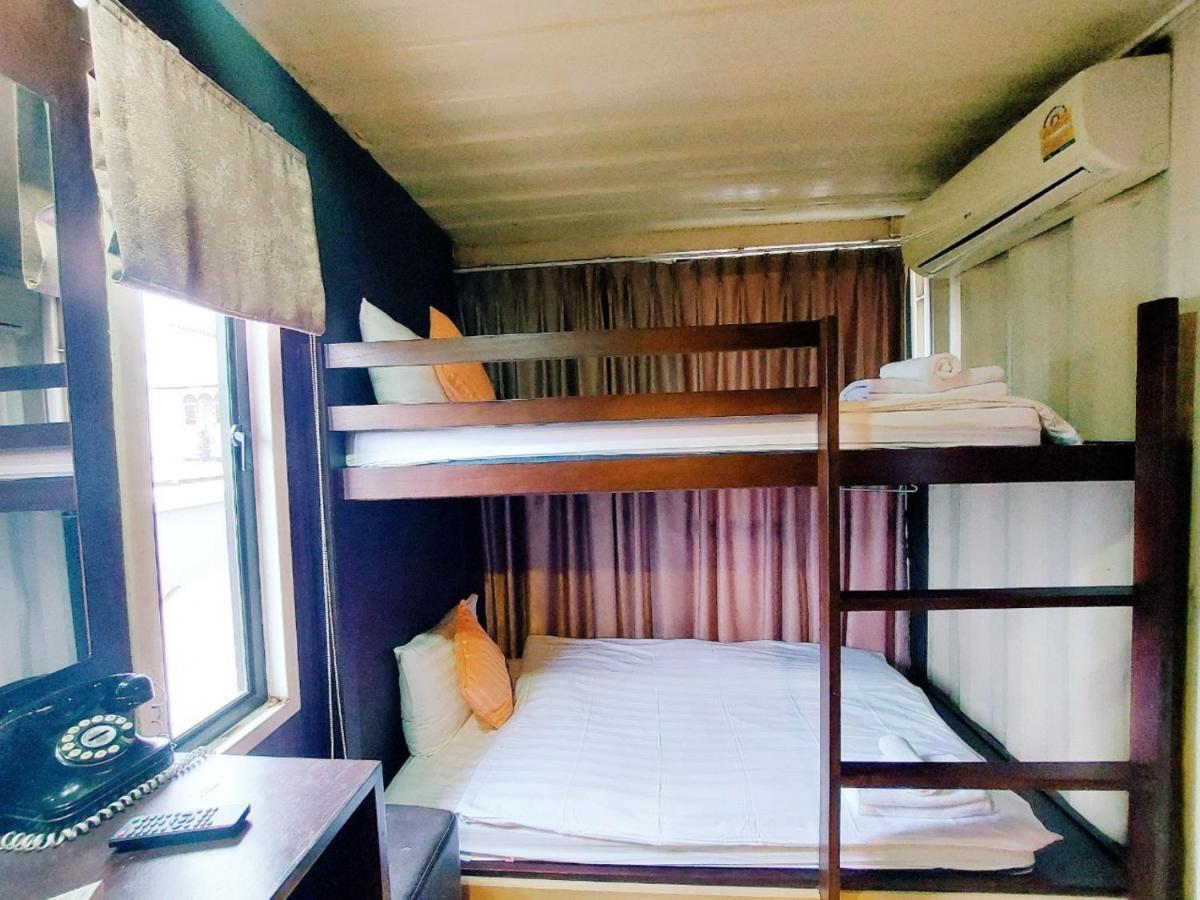 Retro Box Hotel Chumphon Εξωτερικό φωτογραφία
