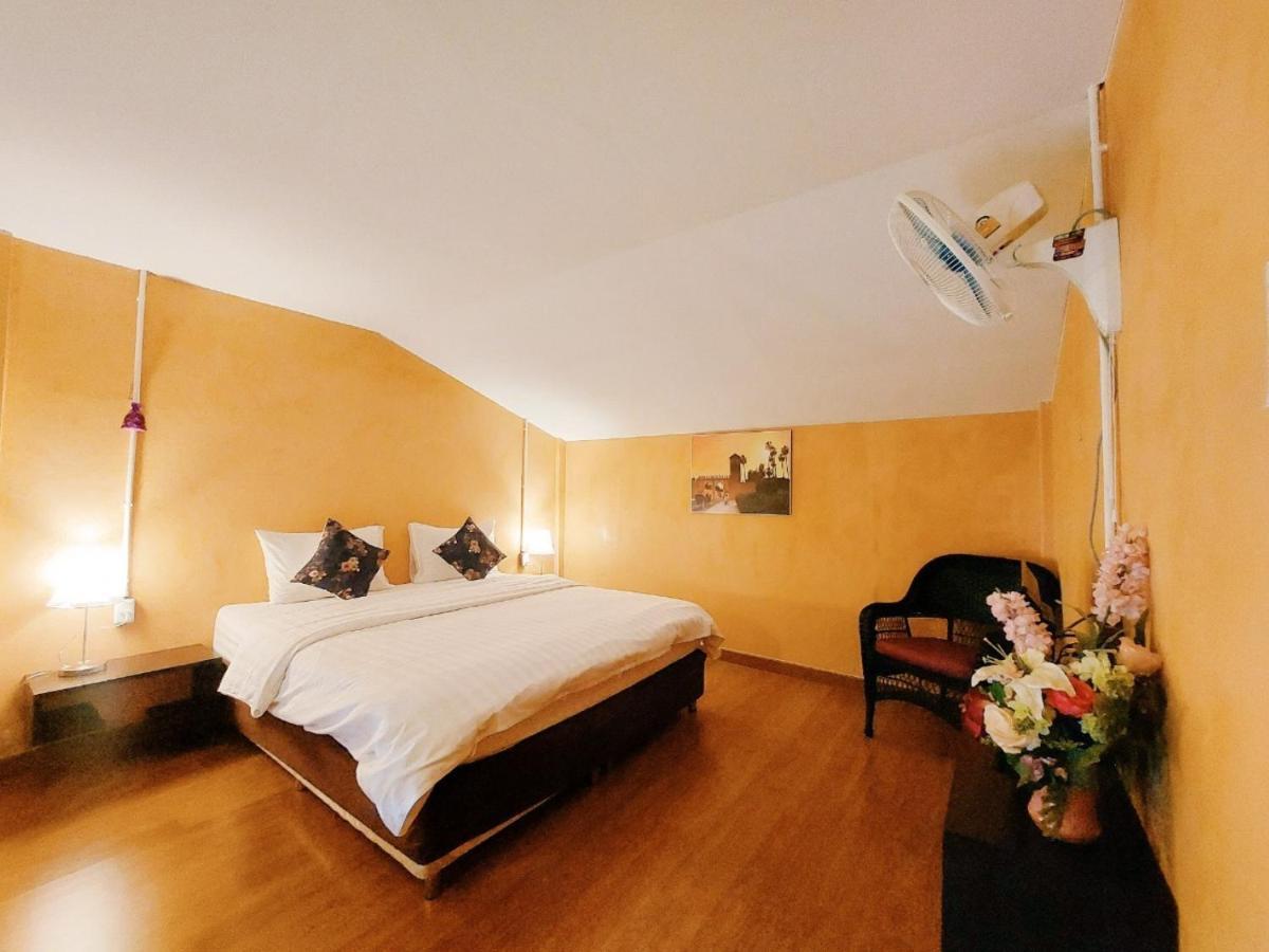 Retro Box Hotel Chumphon Εξωτερικό φωτογραφία