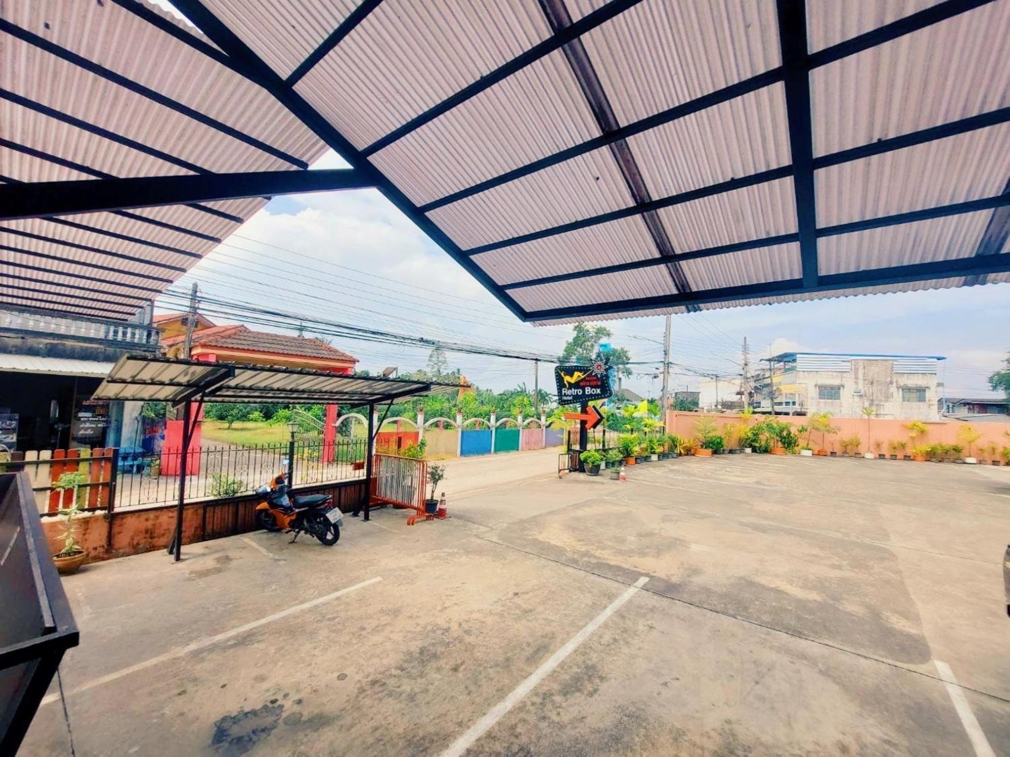 Retro Box Hotel Chumphon Εξωτερικό φωτογραφία