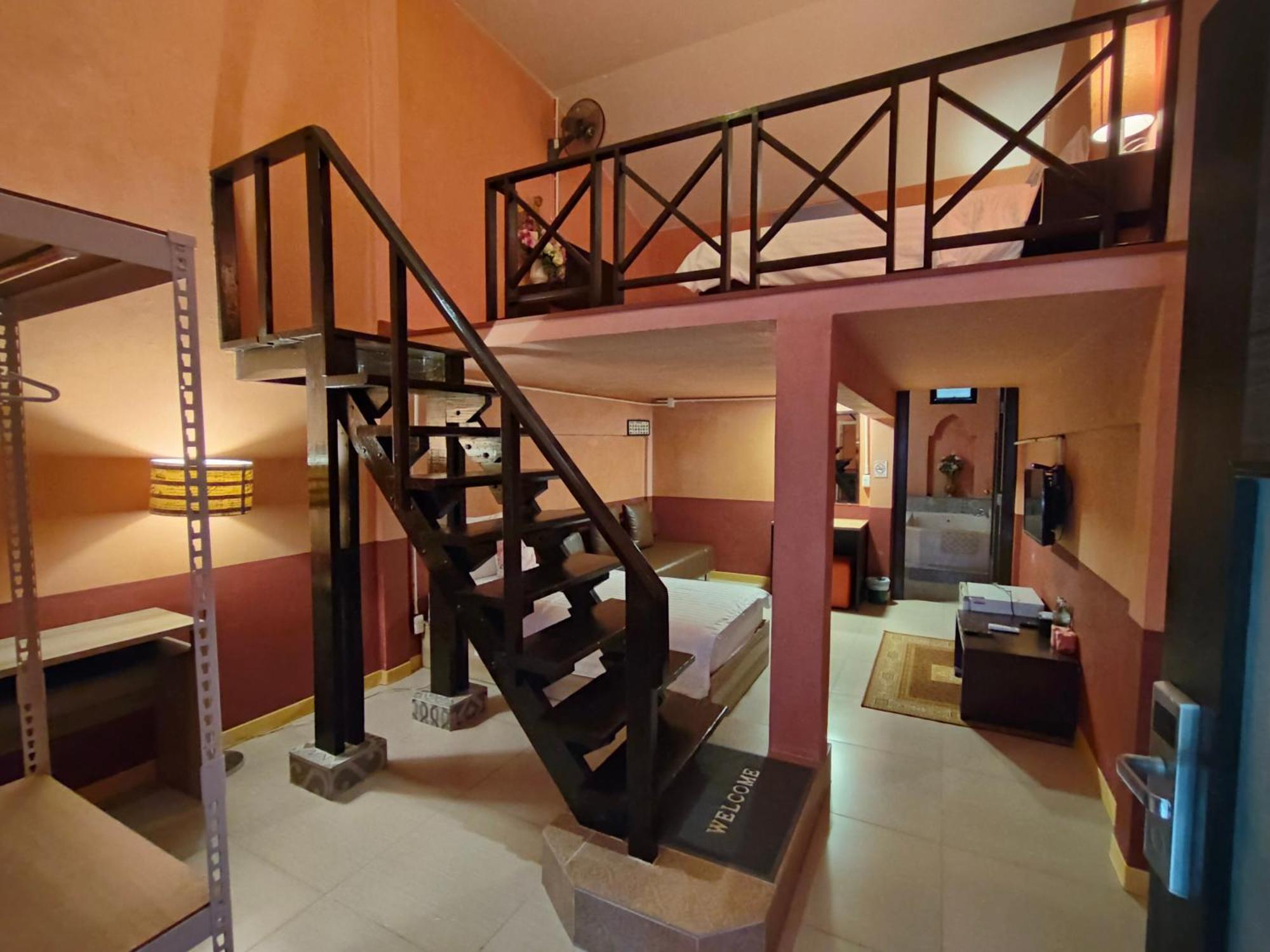 Retro Box Hotel Chumphon Εξωτερικό φωτογραφία