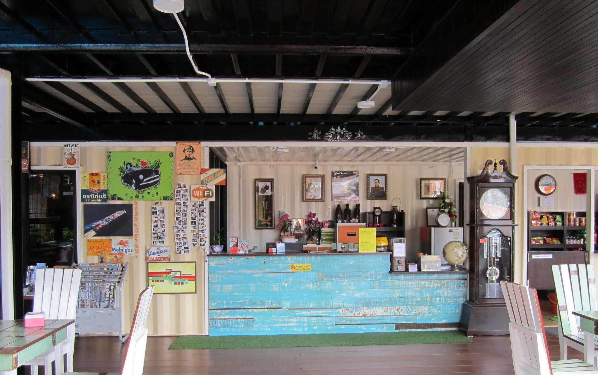 Retro Box Hotel Chumphon Εξωτερικό φωτογραφία